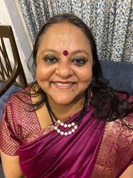 Introduction and photo sharing in a book discussion group