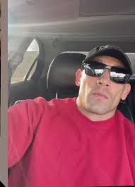 Rick Davila (@rickdarnelldavila)