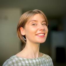 I'm very happy, (& a little sad!) to announce that in May I graduated from  Fordham University with a degree in Political Science and Women, Gender &  Sexuality studies! It has been