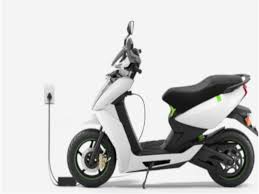 Brakes on used scooters will wear a little sooner. Electric Scooters 5 Electric Scooters That Run 70km In Rs 10 Times Of India