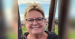 Kimberley Holt's Instagram, Twitter & Facebook