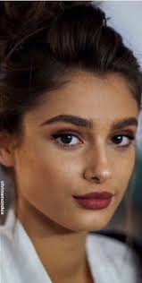 Maquillage De Mariage Naturel Fo Frisuren Brunette Makeup Natural Makeup For Brown Eyes Brown Makeup Looks