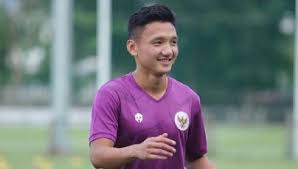 Syahrian abimanyu (born 25 april 1999) is a indonesia u19 footballer who currently plays for madura united as a midfielder in liga 1. Resmi Syahrian Abimanyu Bermain Untuk Klub Asing Newcastle Jets