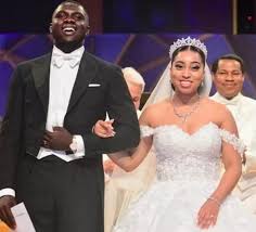 On saturday 5th june 2021, prophet tb joshua spoke during the emmanuel tv partners meeting: Pastor Chris Approved Sharon Oyakhilome Wedding Dress Your Opinion Is Useless Husband Fires Back At Critics