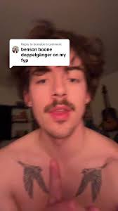 Guy Impersonatin Benson Boone