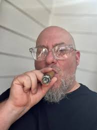 What champagnes are recommended for cigar pairing?