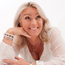 Tyrone Oakes's Instagram, Twitter & Facebook