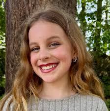 Can you insert a current picture of my granddaughter next to her mom?