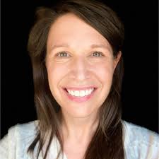 Jackie Mckay's Instagram, Twitter & Facebook