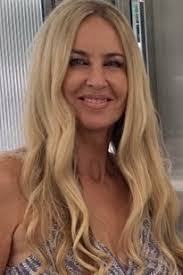 Deb Burton's Instagram, Twitter & Facebook