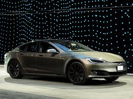Последние твиты от tesla (@tesla). Hackers Can Steal A Tesla Model S In Seconds By Cloning Its Key Fob Wired