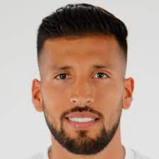 Ezequiel garay se marcha del valencia por la puerta de atrás. Garay Ezequiel Garay As Com
