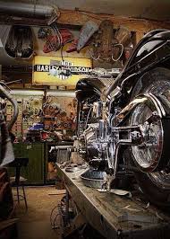 Chopper Bobber Cafe Racer Brst Style Harley Davidson Bsa Triumph Garage Workshop Werkstatt Kfz Werkstatt Traumgarage