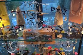 The best eye beautification cosmetologists in bakersfield, ca. Here Are Bakersfield S Top 5 Eyewear And Opticians Spots