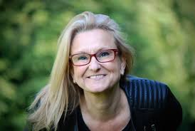 Interview with Doris Minter — Contemporary Art Curator Magazine