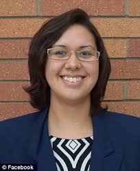 Kim Davis refuses to applaud Barack Obama at his final State of the Union