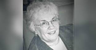 Carolyn Gerdes's Instagram, Twitter & Facebook