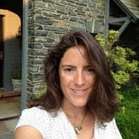 Elizabeth Stubbs's Instagram, Twitter & Facebook