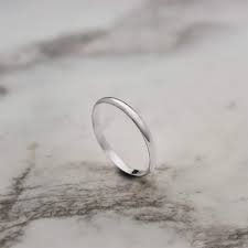 Simple white gold rings are definitely for the latter. Amazon Com Thin Solid White Gold Wedding Band 9k 14k 18k Gold Ring Engraved Ring Polished Wedding Ring Code 0 002 Handmade
