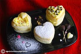 La voglia di dessert arriva quando meno ce lo aspettiamo e sono questi i momenti per cimentarci nella creazione di dolci buonissimi e veloci da realizzare. Cuori Di San Valentino Facili E Veloci Saporie