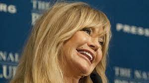 She's the content strategist of. Goldie Hawn S Face Ruined By Too Much Plastic Surgery