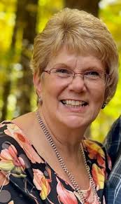 1134 Applelane Dr, Lebanon, MO 65536