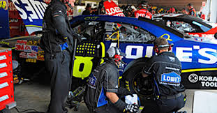 No. 48 team earns Mechanix Wear Most Valuable Pit Crew honors