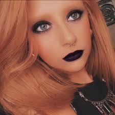 Dorothy Strain's Instagram, Twitter & Facebook