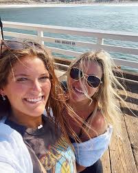 I'm so excited to share my children's book “First Ladies Make History”,  co-authored with my wonderful mom @amcbridedc! First Ladies have shaped our  history in powerful ways, each leaving her own unique