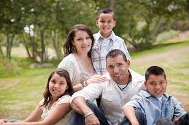 Happy Hispanic Family In The Park Happy Hispanic Family Portrait In The Park Aff Hispanic Happy Parenting Pictures Parents Pictures Single Parenting