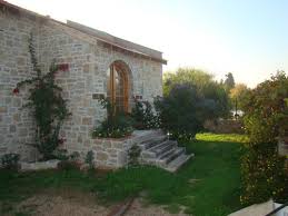 Lacin Emlak Satilik Villa Yazlik Tas Ev Koy Evleri Daireler Mustakil Villalar Bahceli Deniz Mazarali Evler Datca Koy Evi Evler Villa