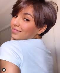 Marcela Barron's Instagram, Twitter & Facebook