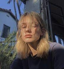 Aesthetic short hair with bangs tumblr. Pin On Hairstyles