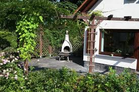 Www.burkana.de haftung für inhalte als diensteanbieter. Ferienhaus Schott Schones Ferienhaus Mitten Im Wald Zaun Ofen Sauna