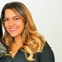 Amanda Corsetti's Instagram, Twitter & Facebook