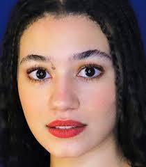 Alicia Crowder's Instagram, Twitter & Facebook