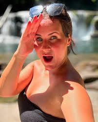 Jennifer Josephson's Instagram, Twitter & Facebook