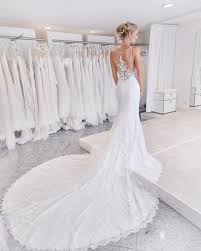In wetzlar steht brautausstatterin marie bernal vor einer herausforderung: Gefallt 202 Mal 6 Kommentare Brautmoden Marie Bernal Brautmoden Mariebernal Auf Instagram Strapless Wedding Dress Wedding Dresses Lace Wedding Dresses