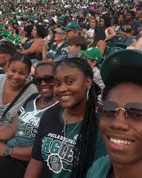 Leandra Lewis (@leya874) • Instagram photos and videos