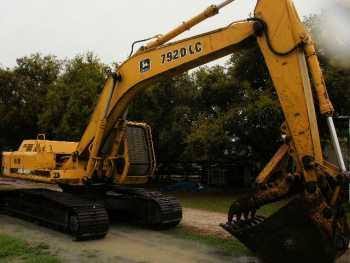 John Deere 792 Excavator