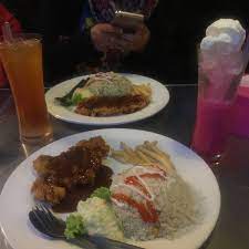 Dan… wooow, reaksi apakah itu? D Sampan Cafe Parit Raja Batu Pahat Johor