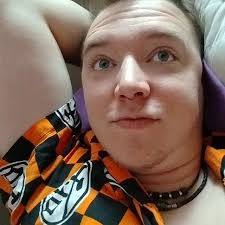 If you give it a status and get its health to the red, it gets way easier  to catch than just KOing it 👀 that's how I ended up catching Beldum, was