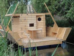 Floating Boat Wood House Designd For Archi 20 Festival In France By Vincent Zawislak Florent Faye Floating House House Boat Water Crafts