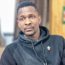 Mohamed Kallon is showing NO RESPECT for the Media Imagine over 10 games  now the man always da avoid media e nor da talk to media or go press  conference after game