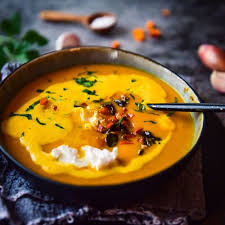 Kurbissuppe Mit Kokosmilch Kochen Macht Glucklich Rezept Kurbissuppe Kokosmilch Kurbissuppe Lebensmittel Essen
