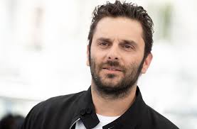 Pio marmai began his career on stage. Okqclymtfakylm