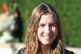 Louise Gale's Instagram, Twitter & Facebook