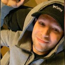 Ethan Gardner (@Ol_DirtyGardner)