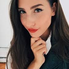 Sabrina Alex's Instagram, Twitter & Facebook