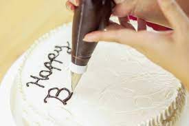 Glassa per scrivere sulle torte. Come Scrivere Sulle Torte Tutto Quello Che Vuoi Sapere Donnad